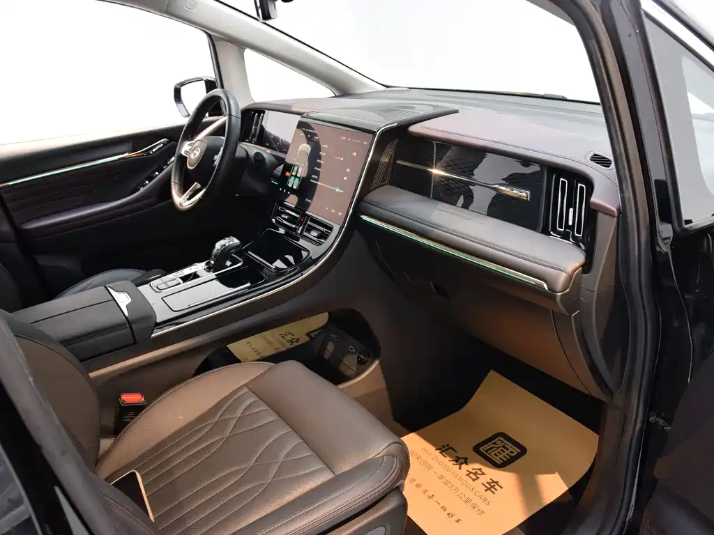 GAC Trumpchi M8 2024 Master Series 400T Supreme Edition