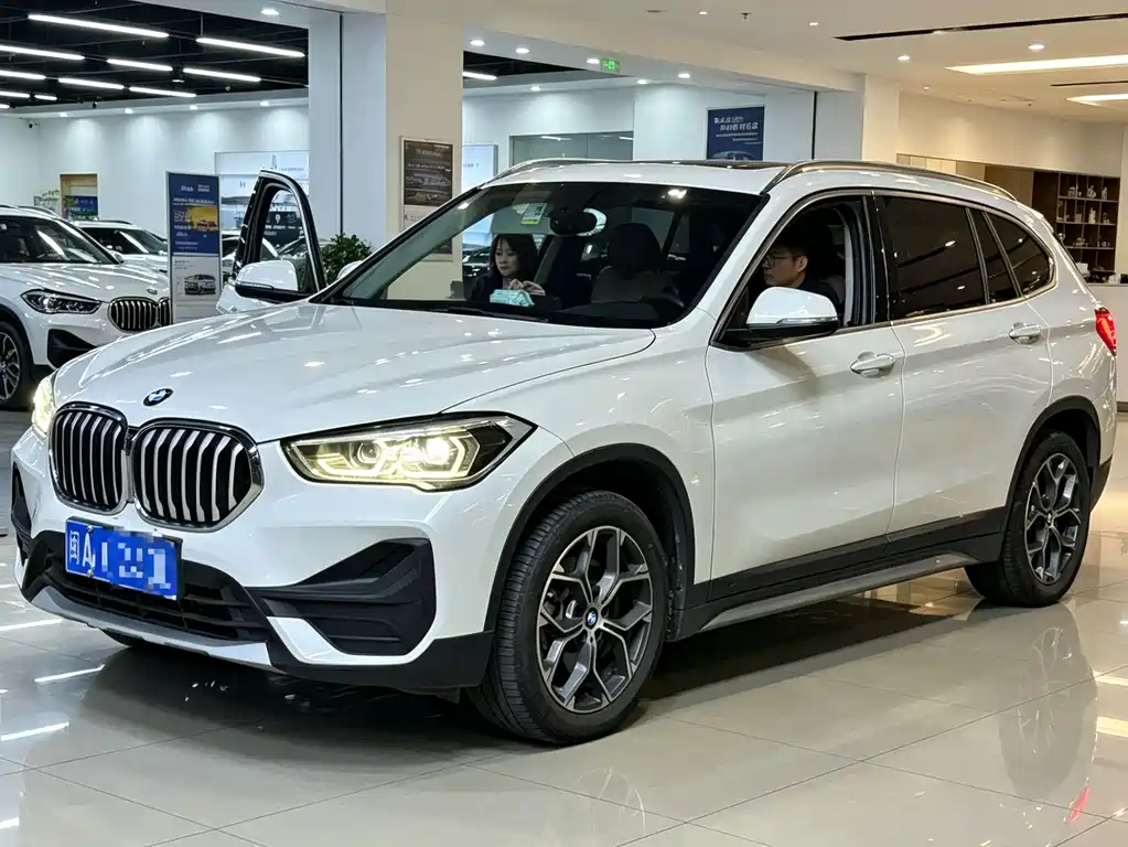 BMW X1 2021 sDrive25Li Leading Edition