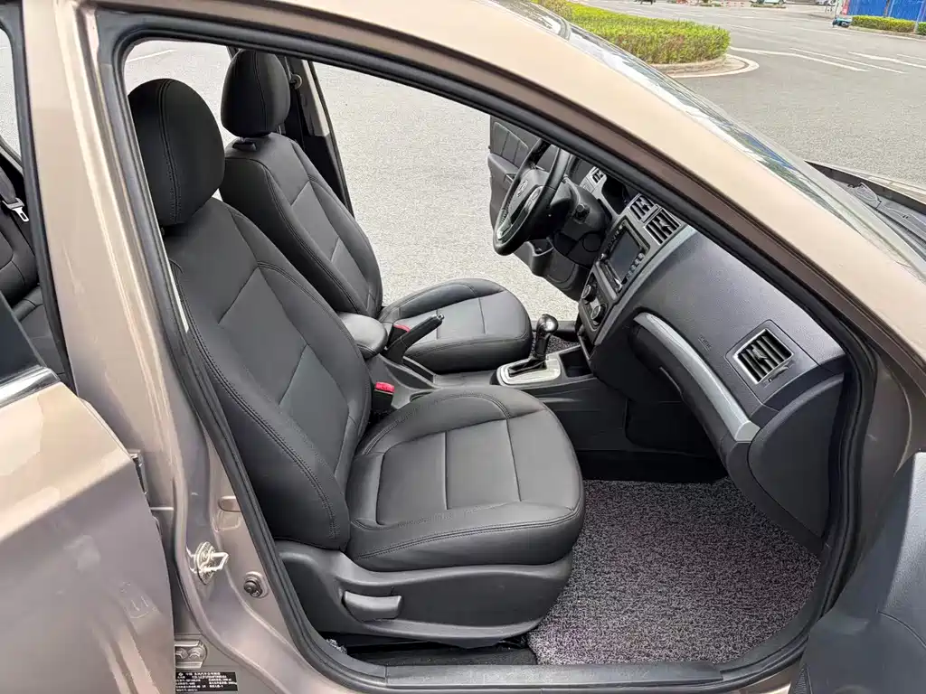 Dongfeng Forthing S50 2014 1.6L CVT Flagship