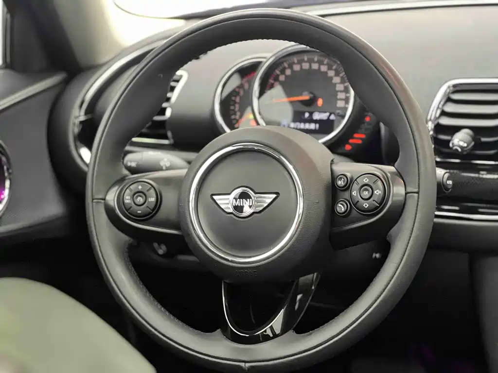 MINI Clubman 2016 Facelift 1.5T Cooper Connoisseur Edition