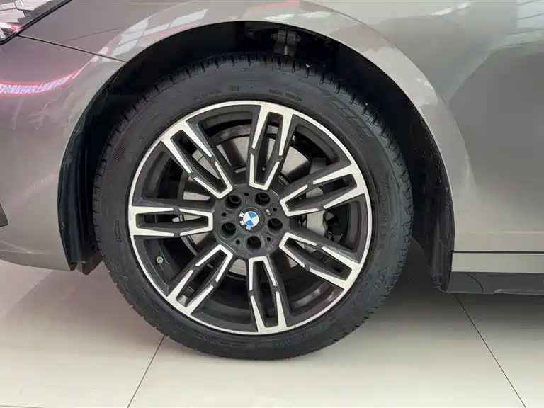 BMW 5 Series 2025 530Li Leading Edition M Sport Package