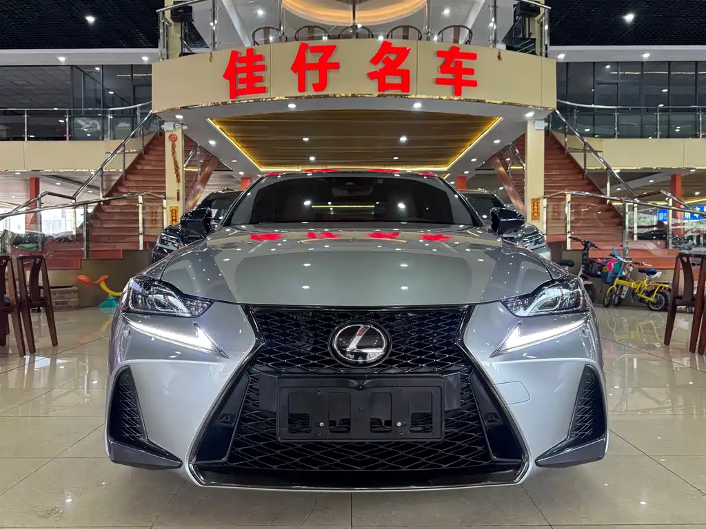 Lexus IS 2017 300 F SPORT