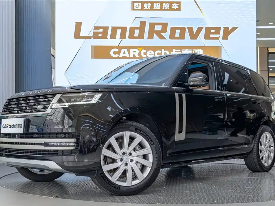 Range Rover 2025 3.0 L6 400PS Vogue LWB