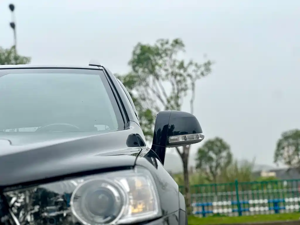 Chevrolet Captiva 2014 2.4L AWD Flagship Edition 7-Seater