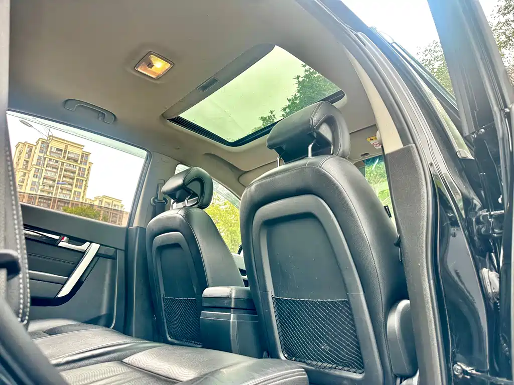 Chevrolet Captiva 2014 2.4L AWD Flagship Edition 7-Seater