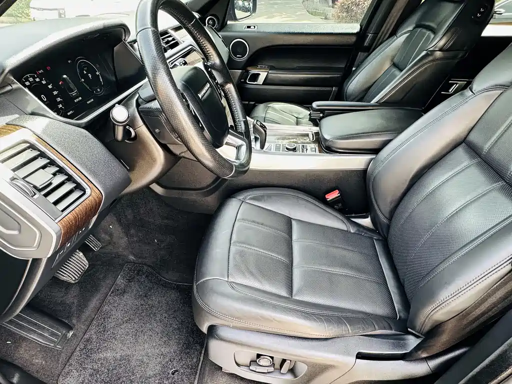 Range Rover Sport P400e 2018