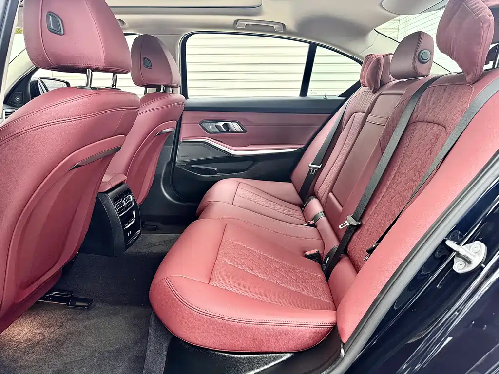 BMW i3 2025 eDrive 40 L M Sport Night Edition
