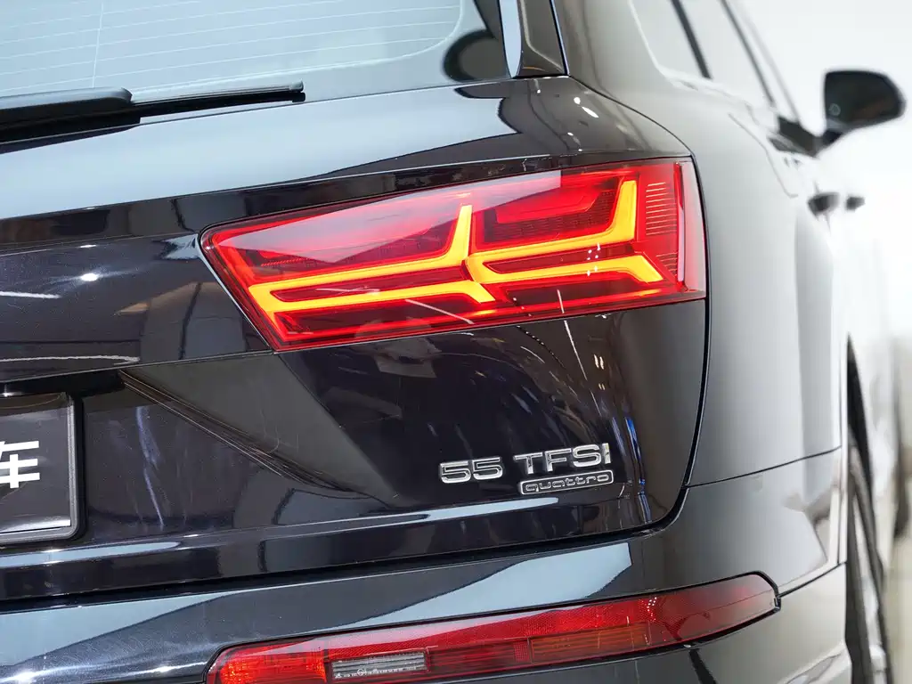Audi Q7 2019 55 TFSI Technology Edition