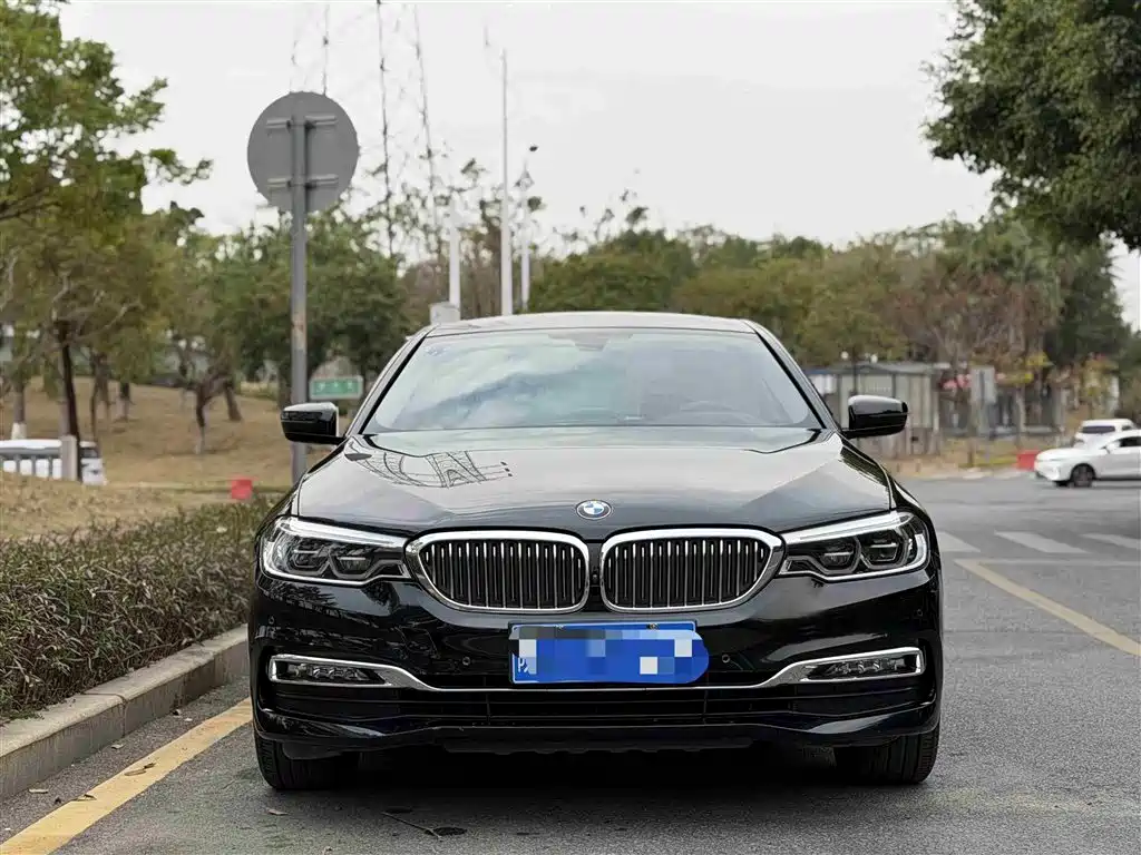 BMW 5 Series 2018 530Li Executive Luxury Edition