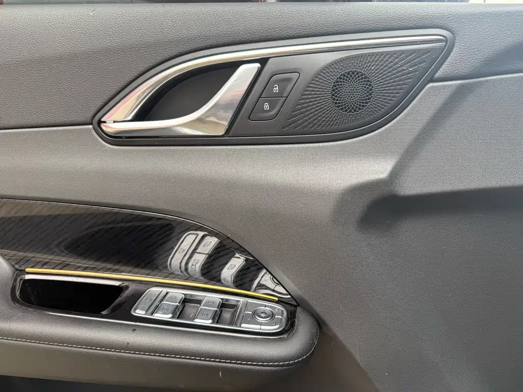 Hongqi HS3 PHEV 2024 115km Power Edition