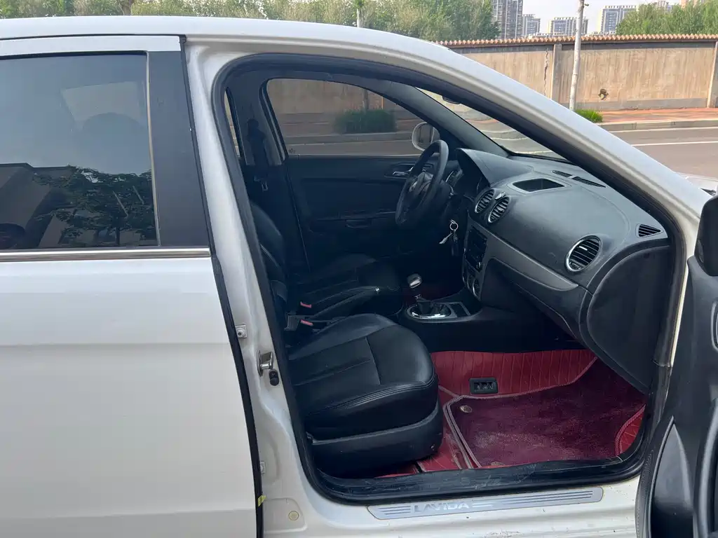 Volkswagen Lavida 2011 1.6L Automatic Pinxuan Edition