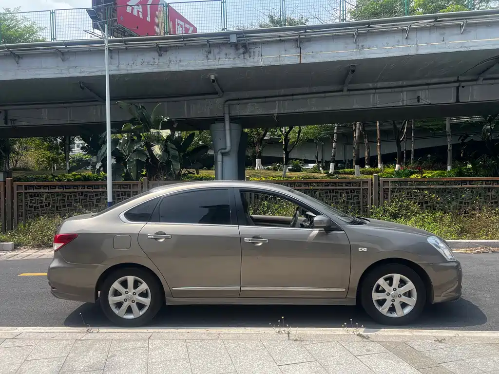 Nissan Sylphy 2009 1.6XL Automatic Luxury Sunroof Edition