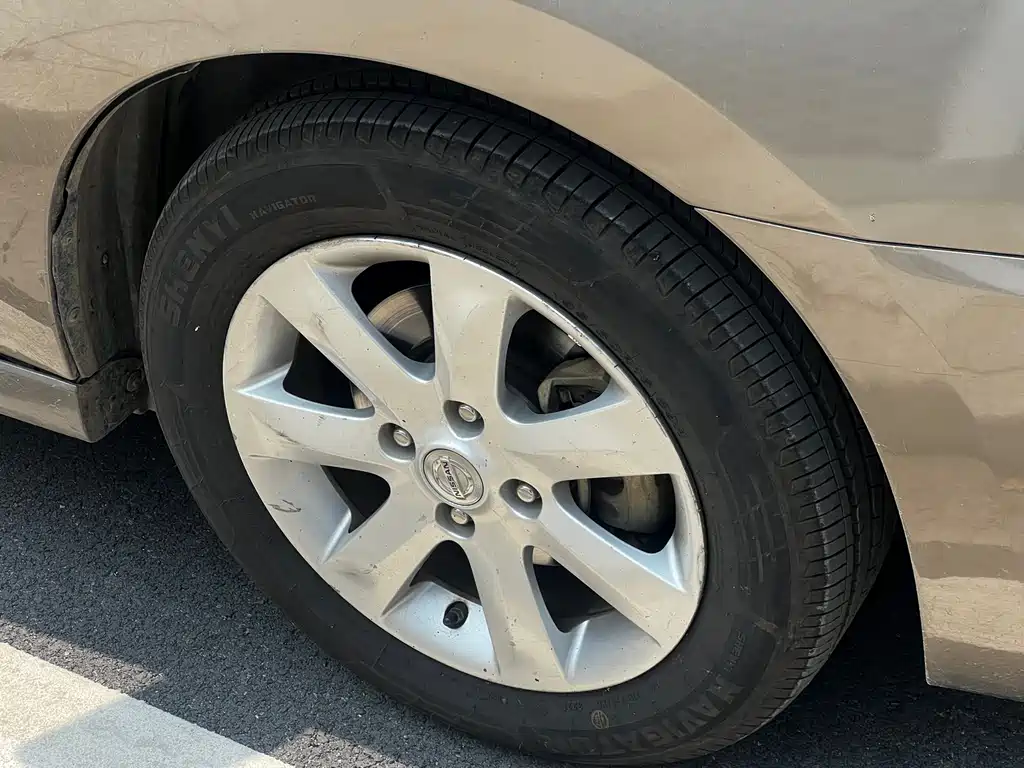 Nissan Sylphy 2009 1.6XL Automatic Luxury Sunroof Edition