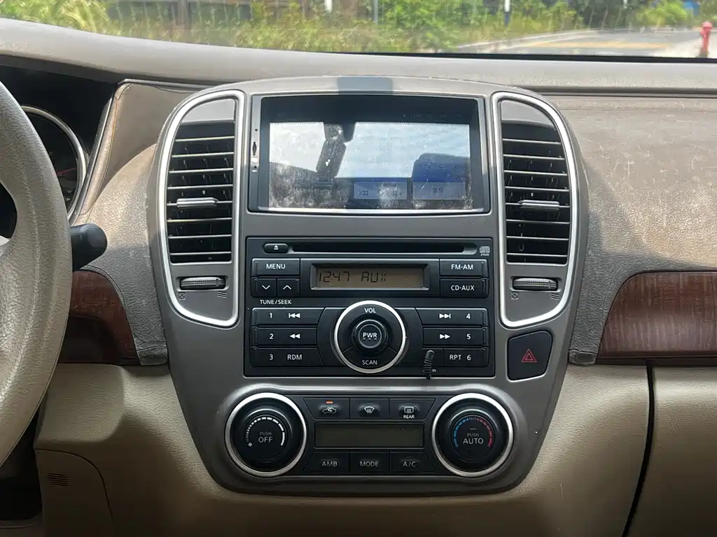 Nissan Sylphy 2009 1.6XL Automatic Luxury Sunroof Edition