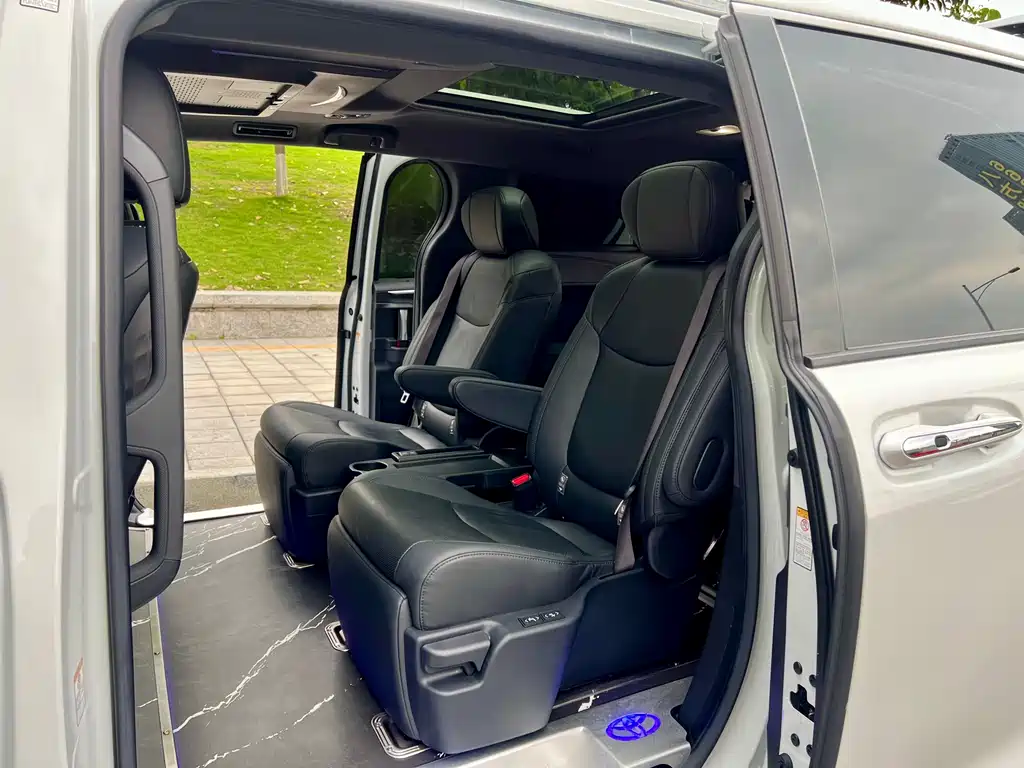 Sienna 2021 2.5L Hybrid Supreme Edition