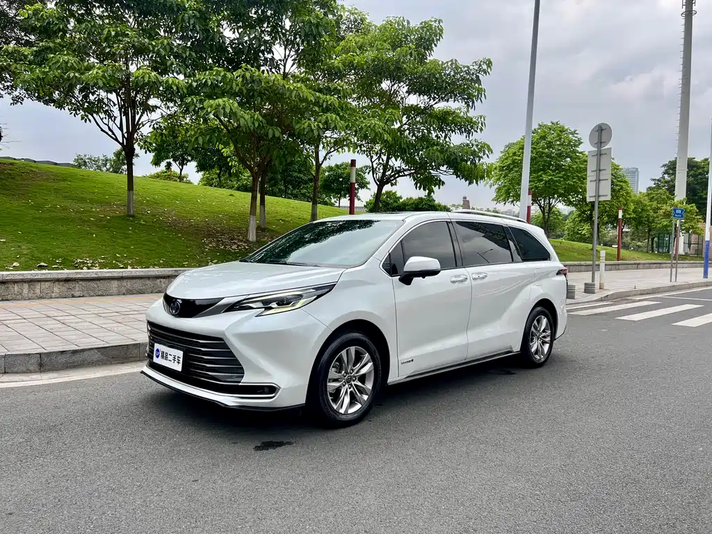 Sienna 2021 2.5L Hybrid Supreme Edition