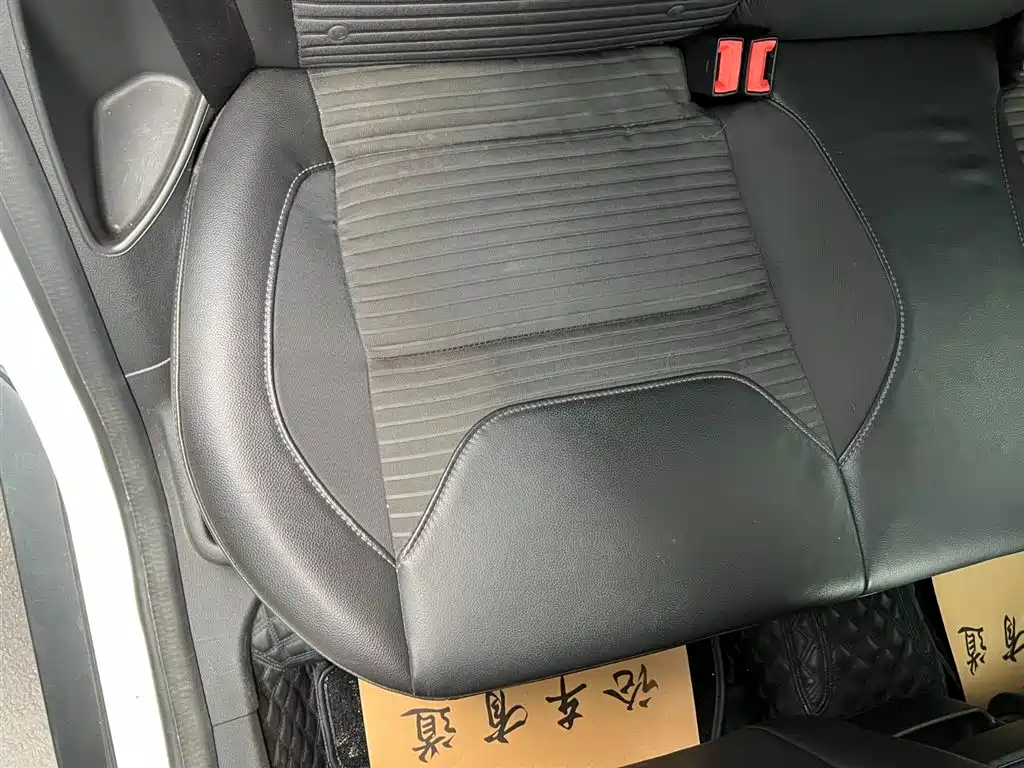 Ford Focus 2015 Hatchback EcoBoost 180 Automatic Elite