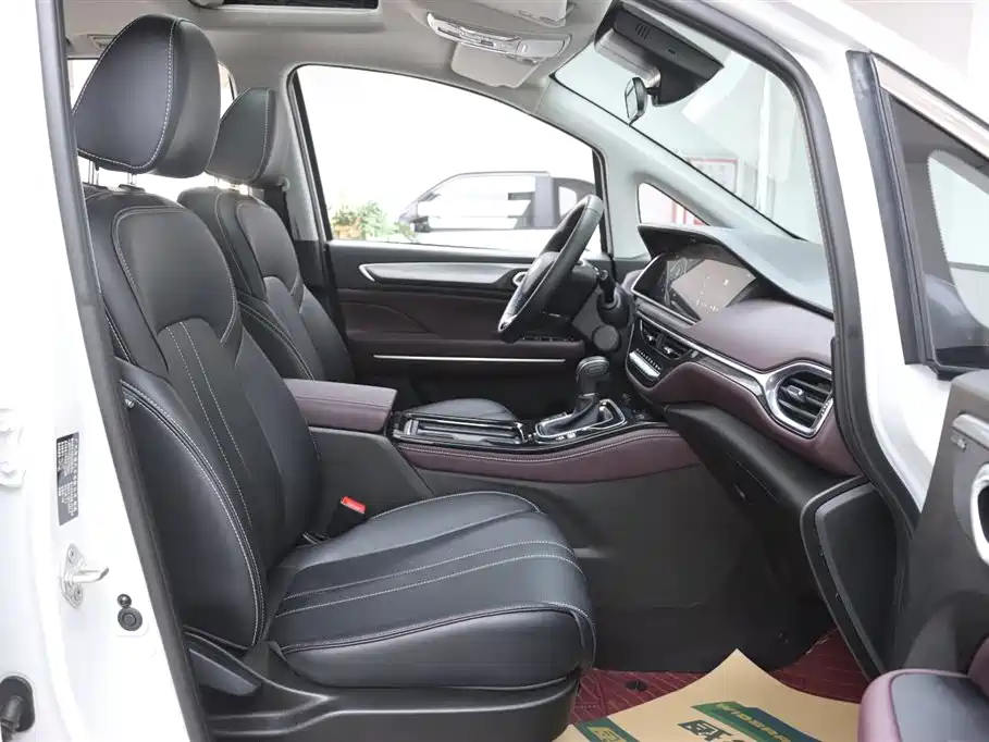 GAC Trumpchi M6 2023 PRO 270T DCT Luxury Edition