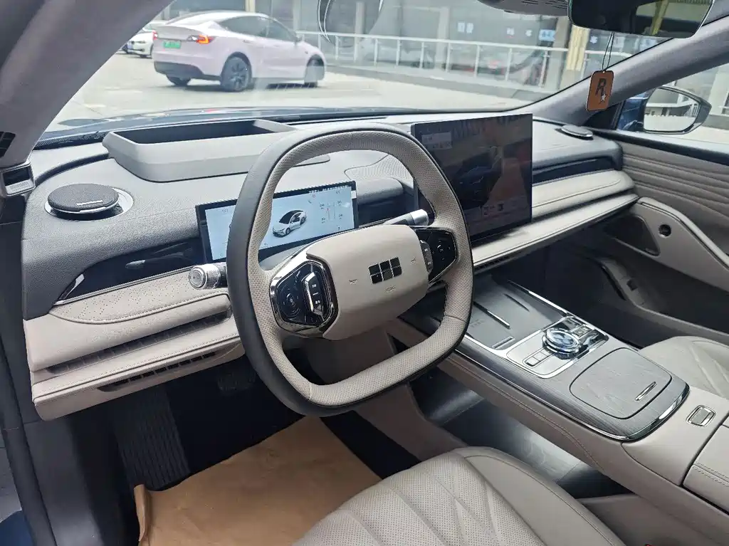 Geely Galaxy Xingyao 8 2025 130km EM-P Starship Edition