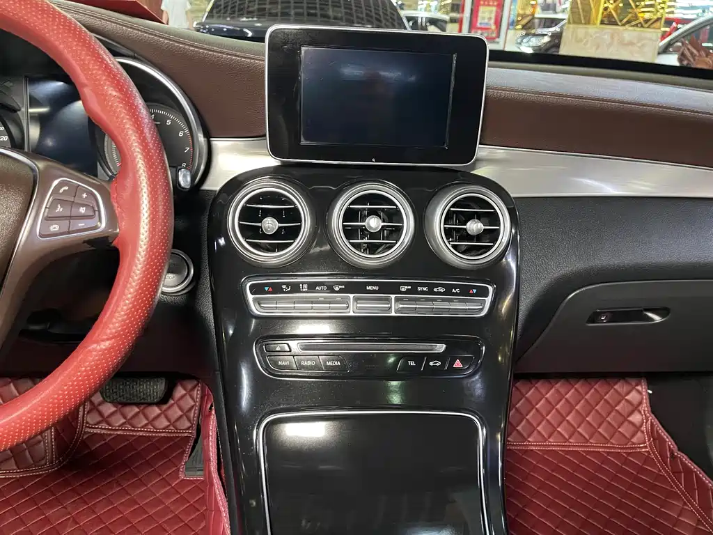 Mercedes-Benz GLC 2018 GLC 200 4MATIC