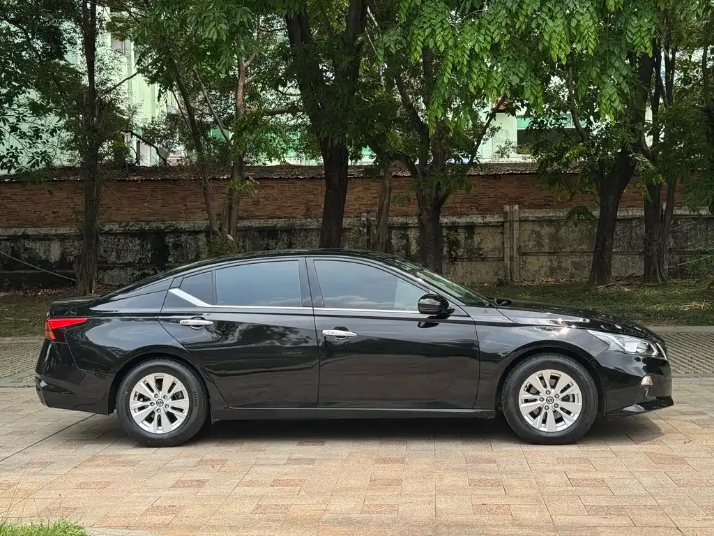 Nissan Altima 2021 2.0L XE Fashion Edition