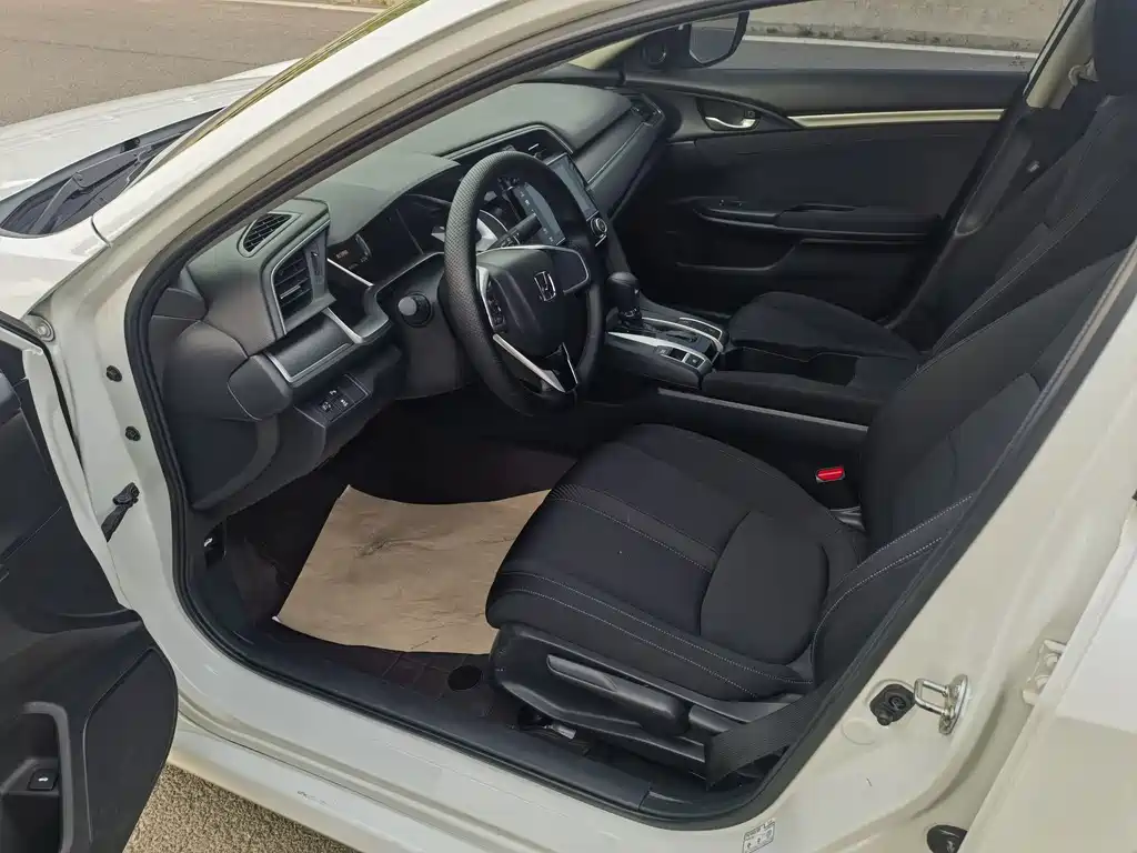 Civic 2016 220TURBO CVT Luxury Edition