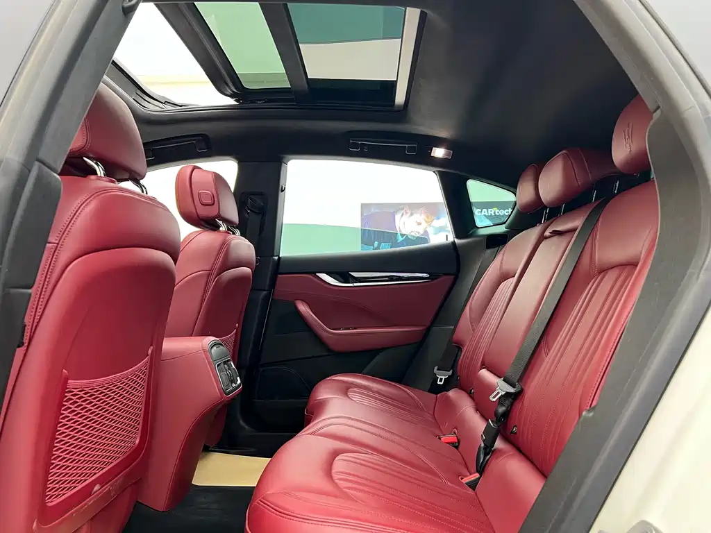 Maserati Levante 2018 3.0T Standard Edition