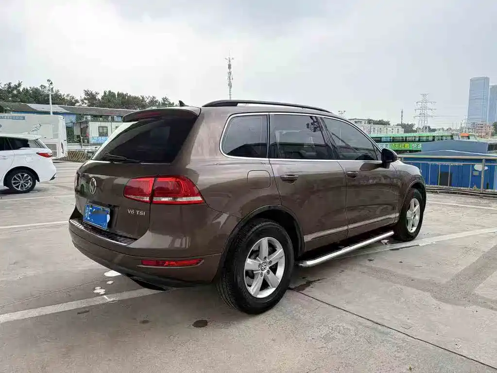 Volkswagen Touareg 2012 R-Line Luxury Edition