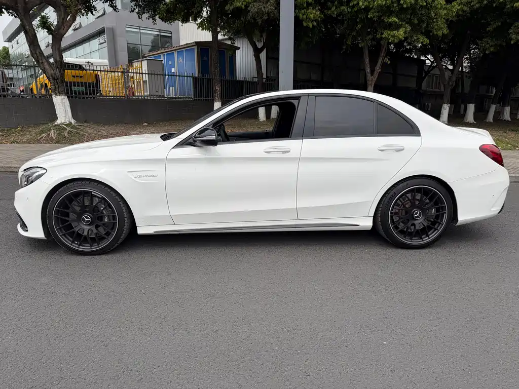 Mercedes-AMG C 63