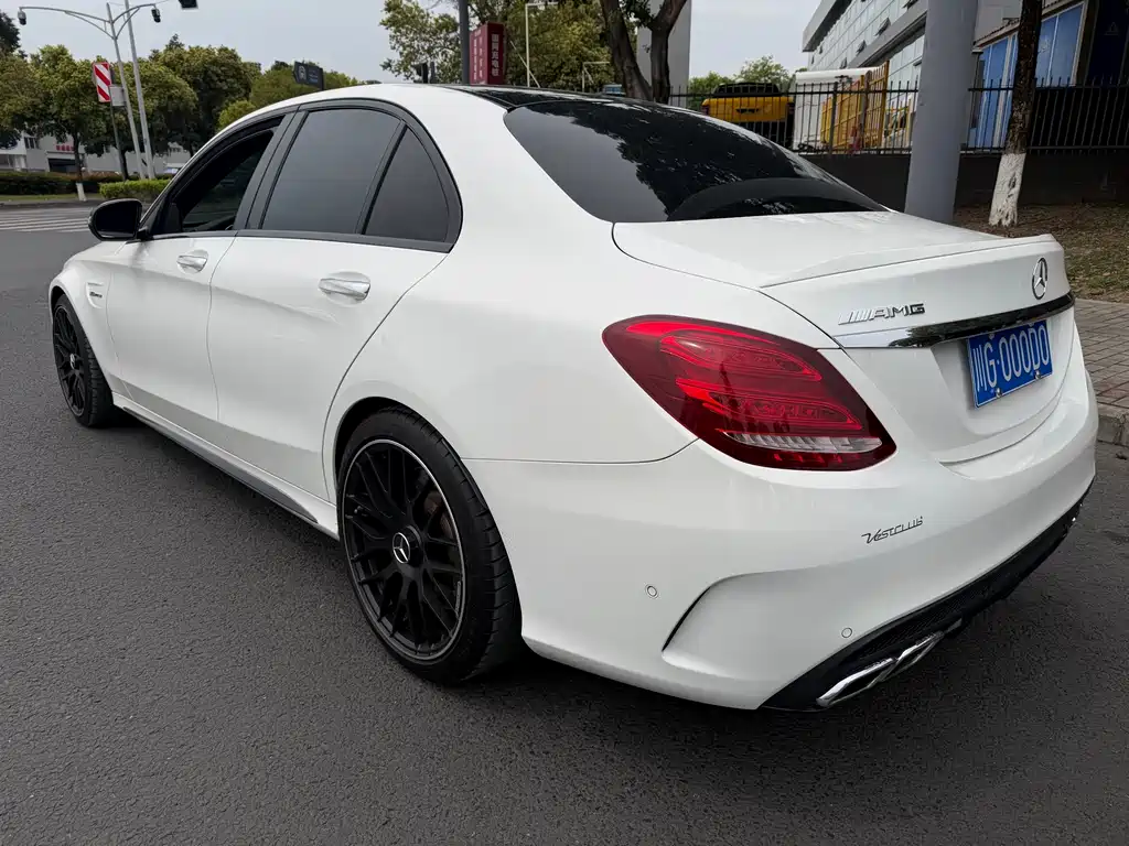 Mercedes-AMG C 63