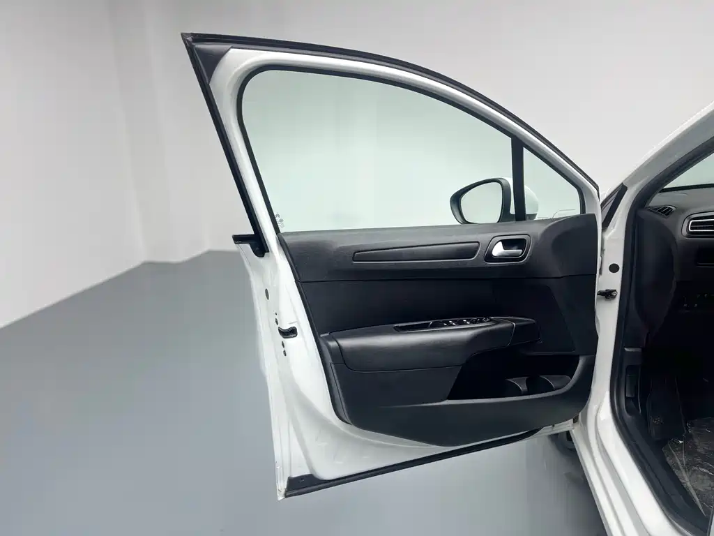 Citroën C4 2018 1.6L Automatic Luxury