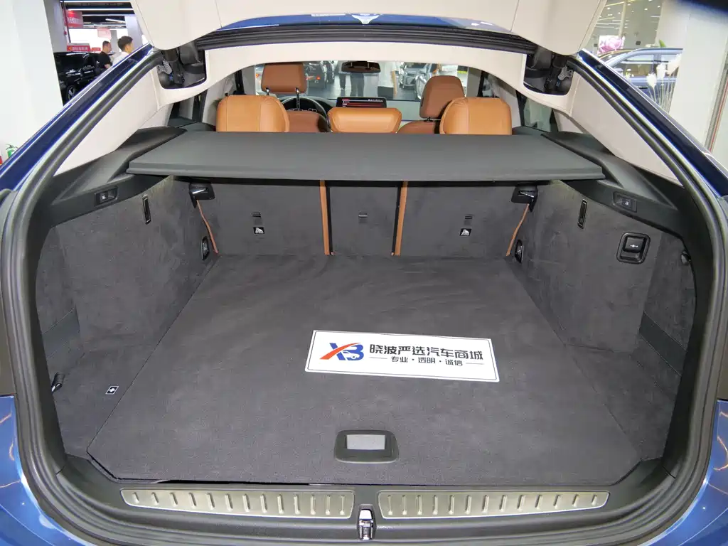 BMW 6 Series GT 2021 630i Luxury Design Package
