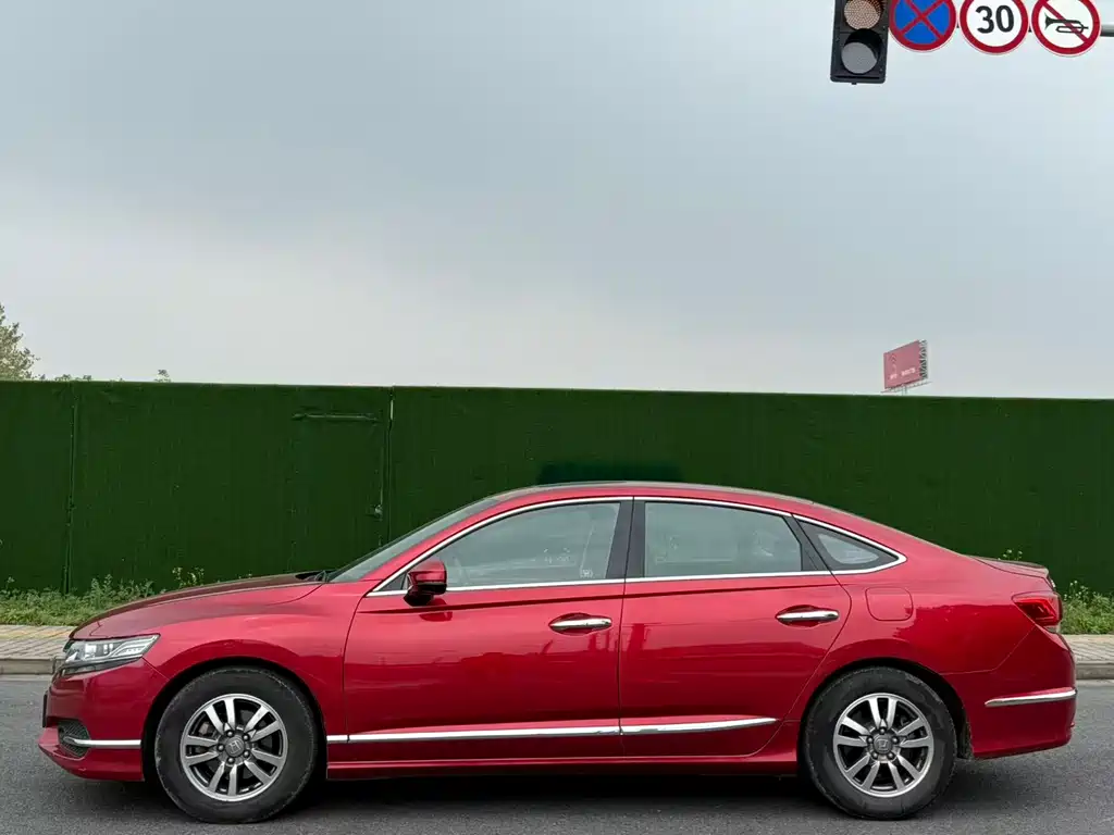 Honda Spirior 2015 2.0L Prestige Edition