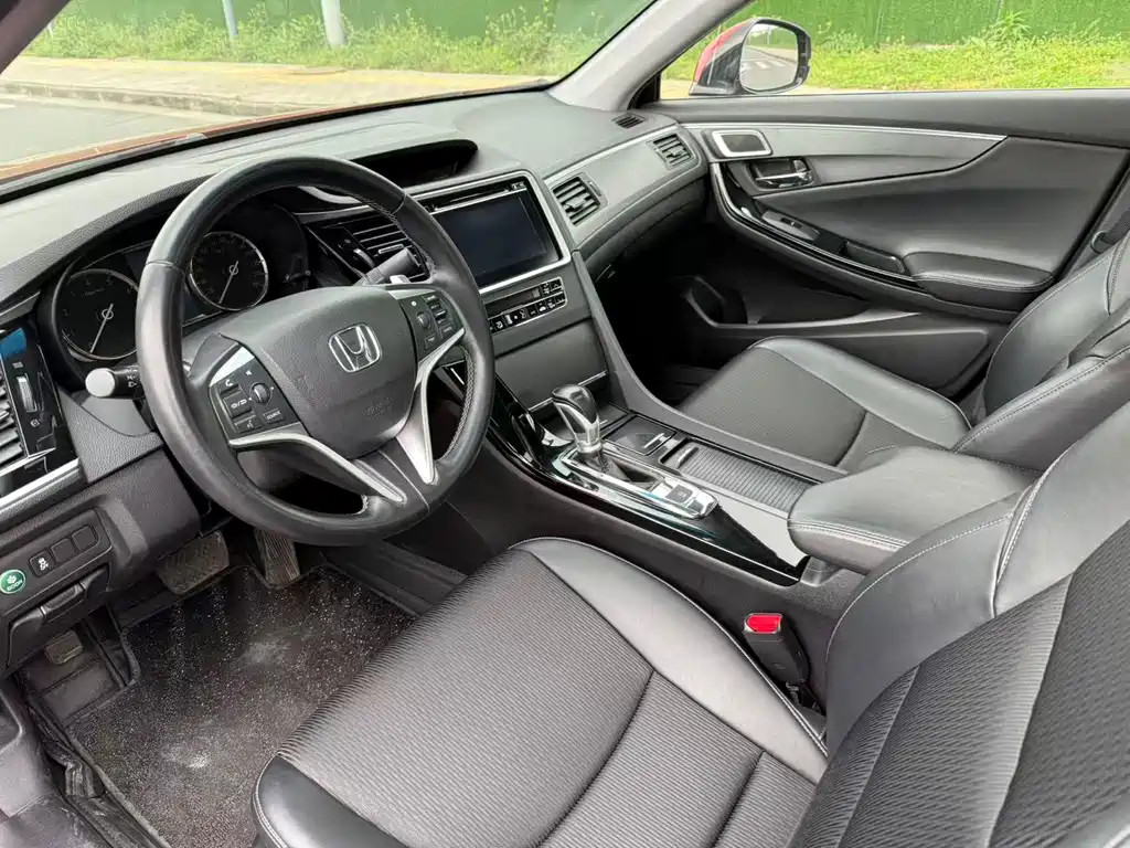 Honda Spirior 2015 2.0L Prestige Edition