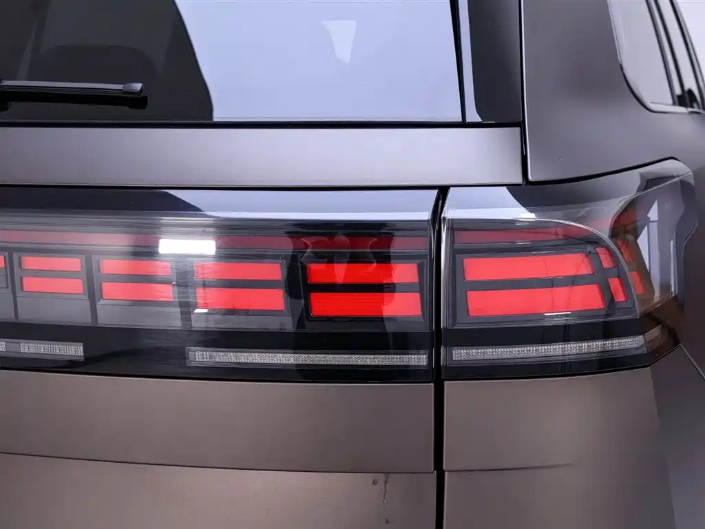 Volkswagen Teramont 2025 Teramont Pro 450TSI AWD Dengfeng Edition