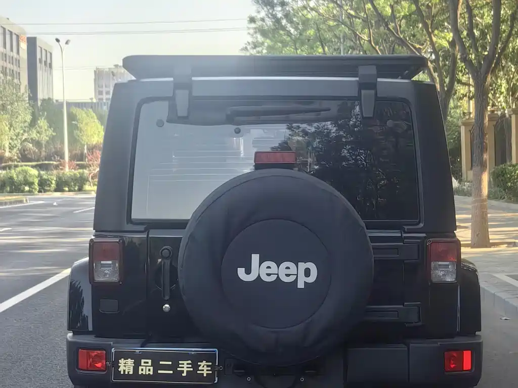 Jeep Wrangler 2017 3.0L Sahara 4-Door Comfort Edition