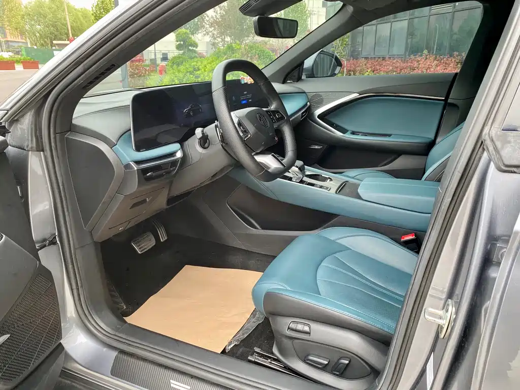 MG7 2023 2.0T Automatic Trophy+ Edition