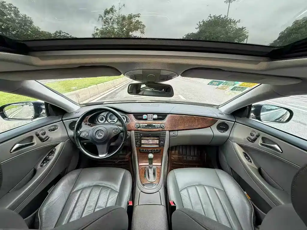 Mercedes-Benz CLS 2009 CLS 300