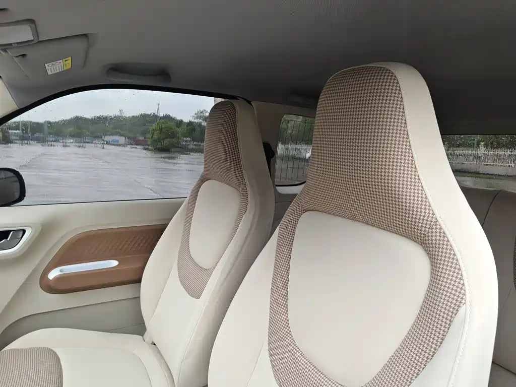 Hongguang MINIEV 2024 Third Generation 215km Advanced Edition
