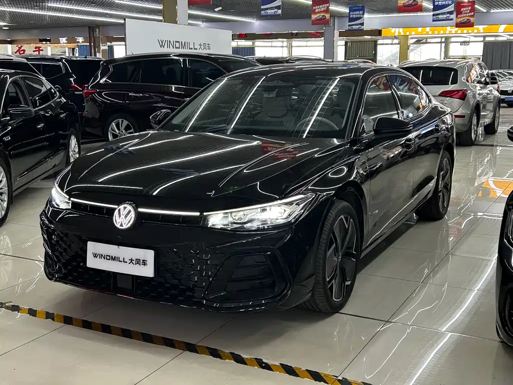 Passat 2025 Pro 380TSI Starry Sky Longzun Edition