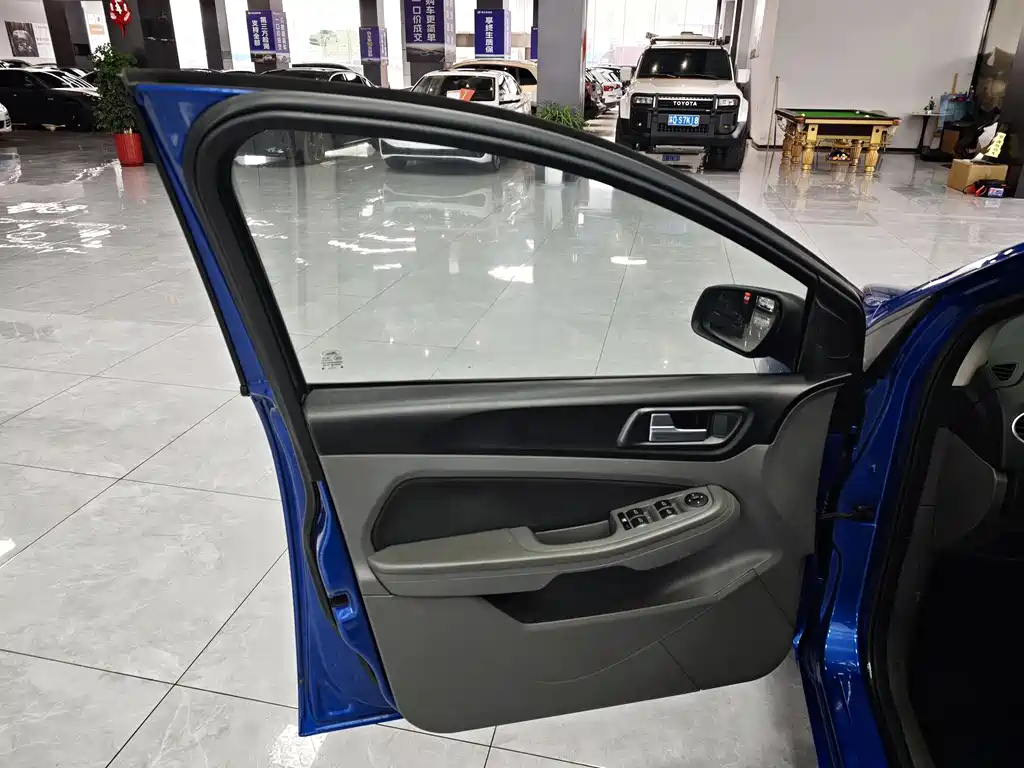 Ford Focus 2013 Hatchback Classic 1.8L Automatic Million Commemorative Edition