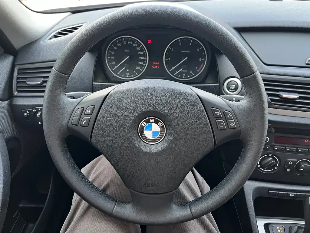 BMW X1 2012 sDrive18i Fashion Edition