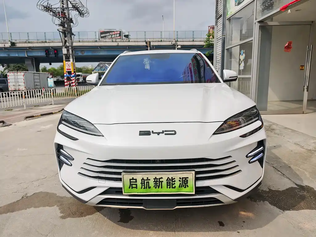 Song PLUS NEV 2023 Champion Edition DM-i 110KM Flagship