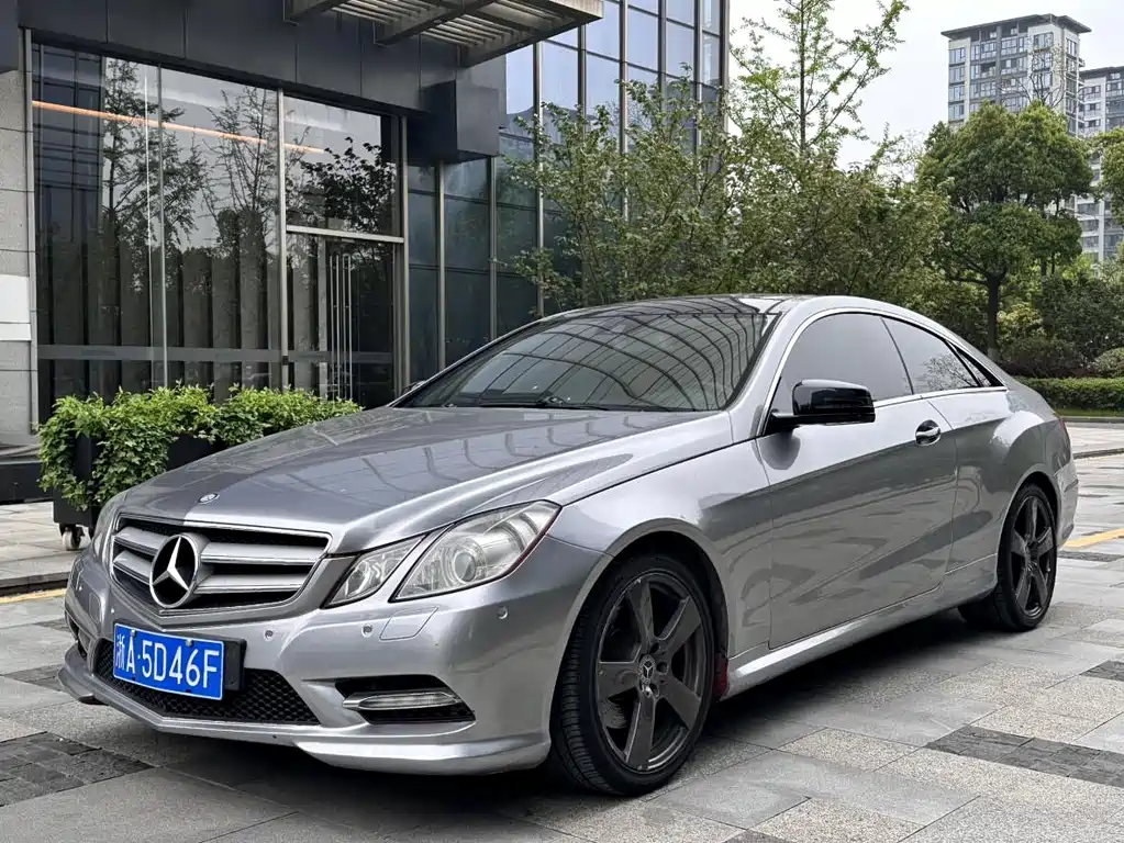 Mercedes-Benz E-Class (Import) 2012 E 200 CGI Coupe