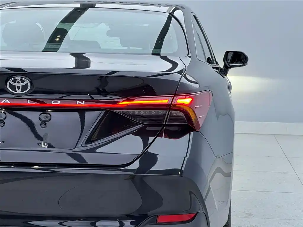 Toyota Avalon 2024 2.0L Entry