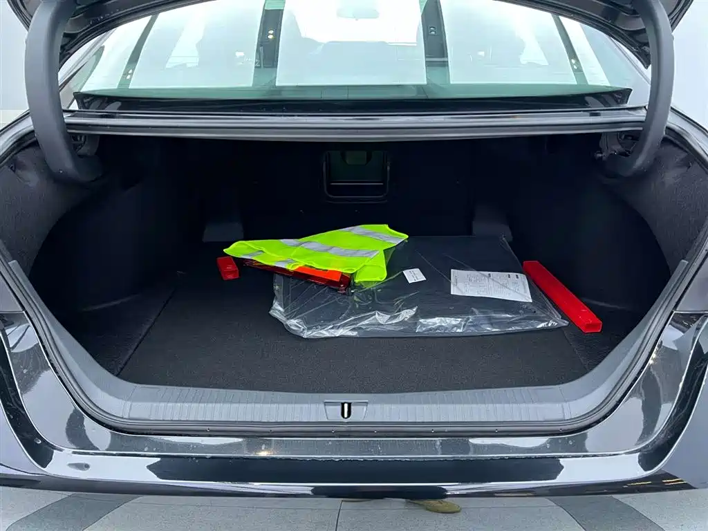 Toyota Avalon 2024 2.0L Entry