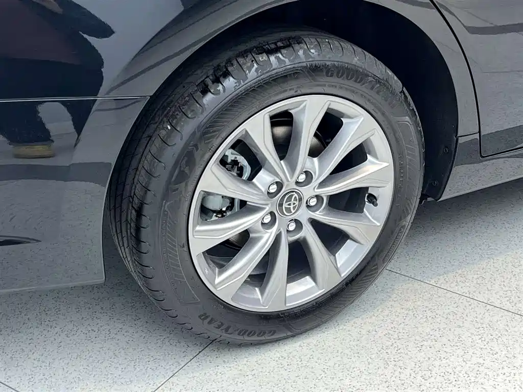 Toyota Avalon 2024 2.0L Entry