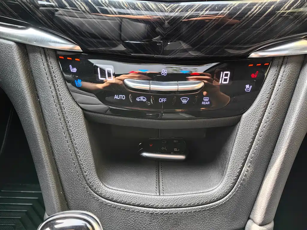 Cadillac XT6 2022 2.0T 7-Seater AWD Luxury