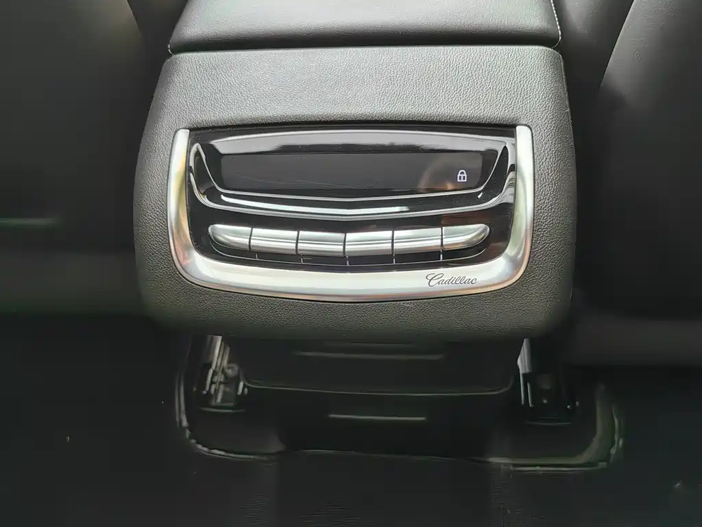 Cadillac XT6 2022 2.0T 7-Seater AWD Luxury