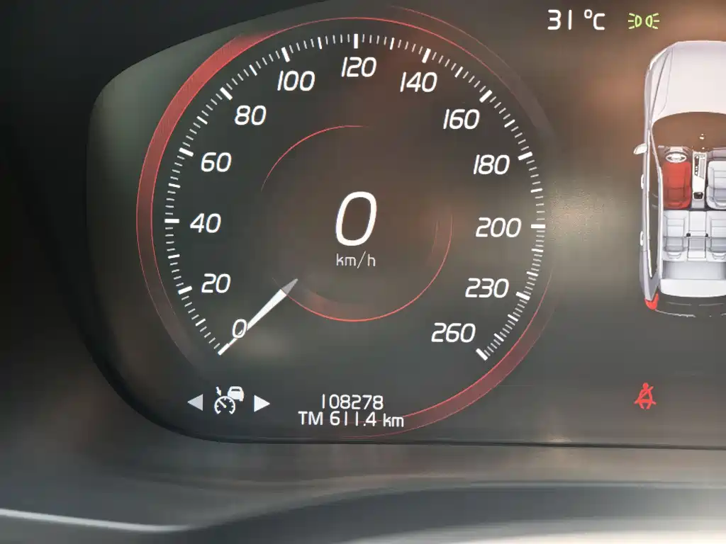 Volvo XC60 2019 T5 AWD Momentum Sport Edition